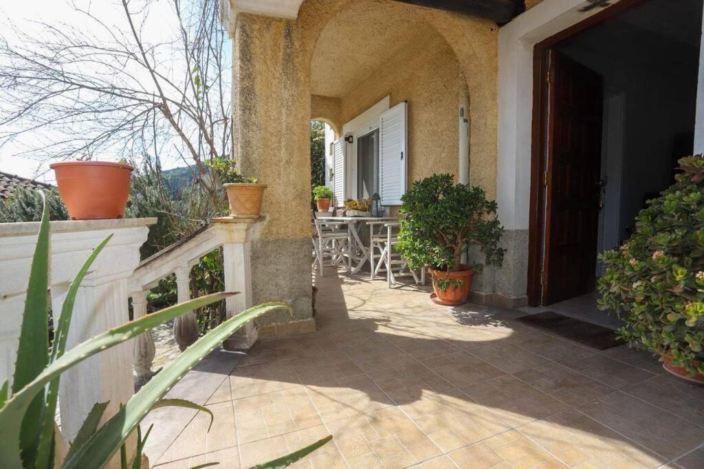 “Katerina'S Guest House” Kato Garouna Exterior foto