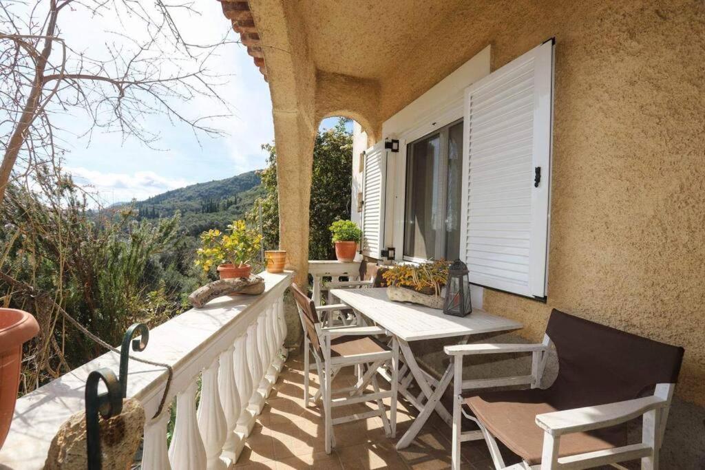 “Katerina'S Guest House” Kato Garouna Exterior foto